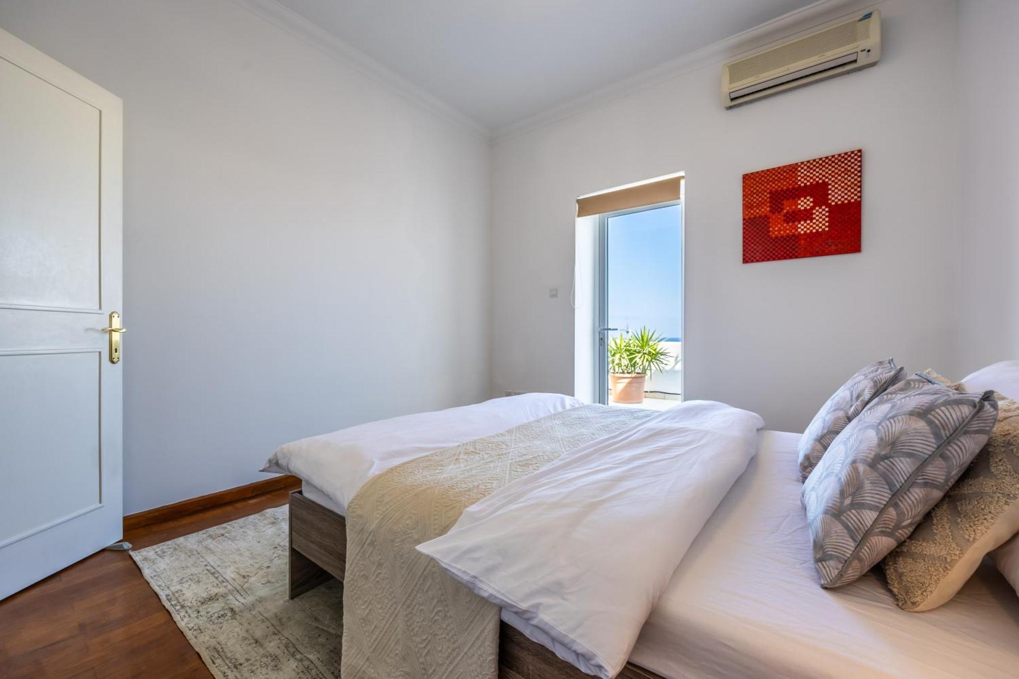 Stunning - Seaview Penthouse 3-Bed + Parking Apartment Sliema Exterior photo